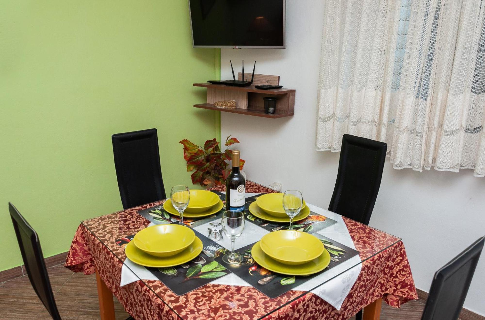 Classy Apartment Center Split Extérieur photo