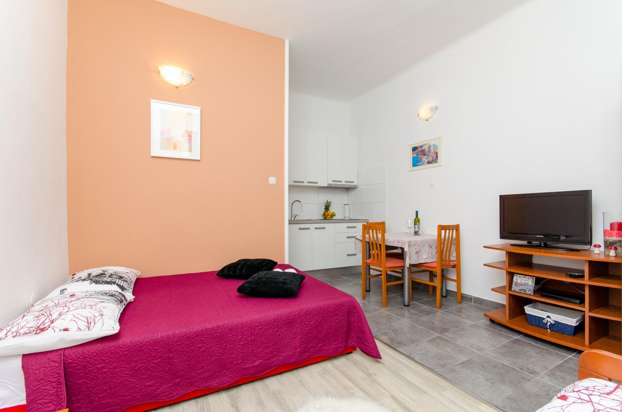 Classy Apartment Center Split Extérieur photo
